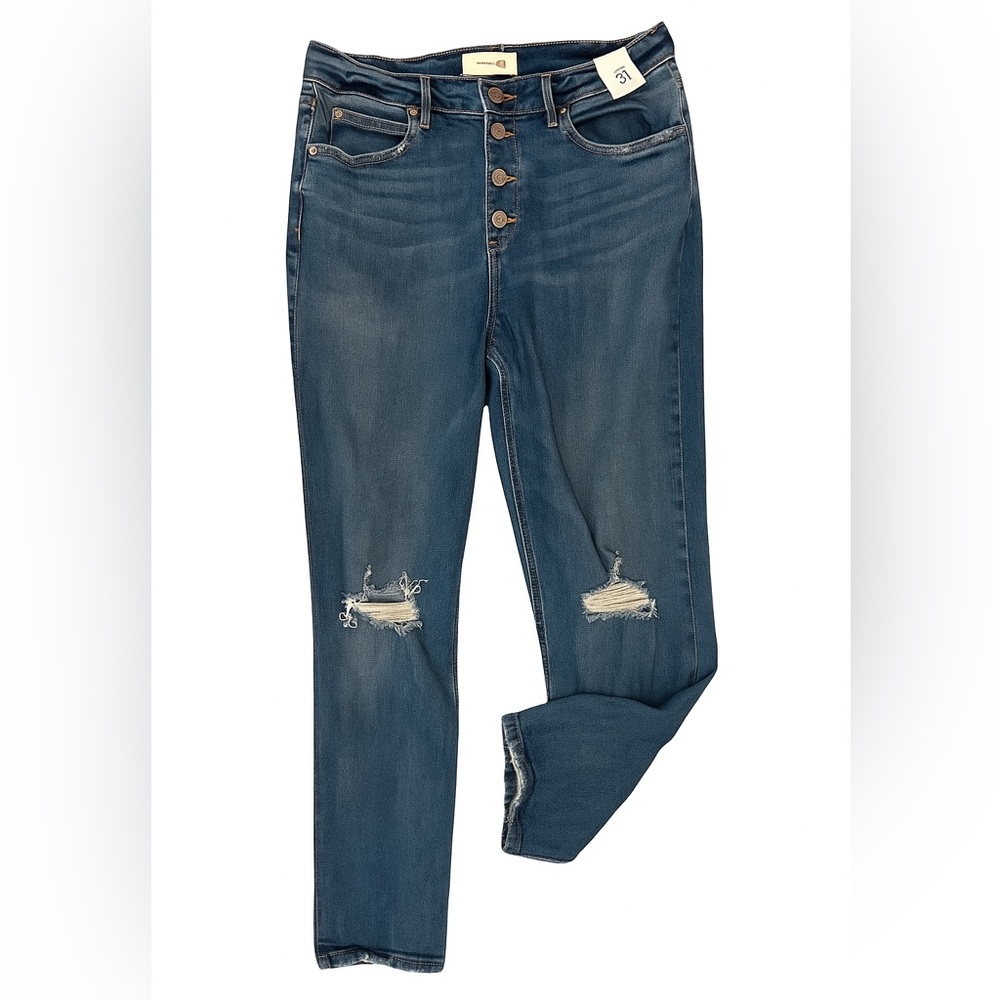 NWT Maurices Women’s Size 31 Cropped Jeans Distressed Button Fly classic wash